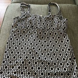 Like new size 6 lands end tankini top - underwire